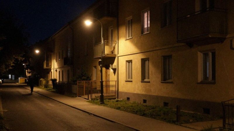 Jak zgłaszać nocne zakłócenia sąsiedzkie?