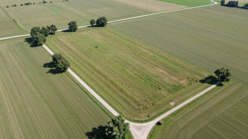 Co oznacza brak drogi dojazdowej dla budowy?