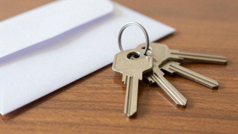 Jak umowa najmu reguluje dostęp do lokalu?