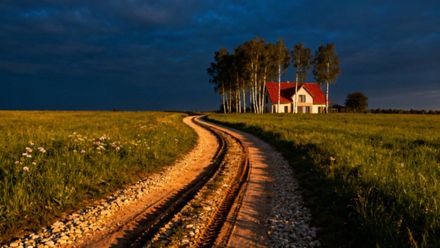 Co lepsze: służebność czy udział w drodze? Kluczowe różnice i porady