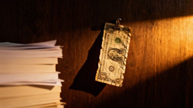Dłużnik niewypłacalny — jakie są konsekwencje i co grozi?