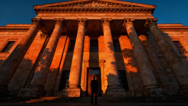 Ile może trwać tymczasowe aresztowanie? Przepisy i praktyka w Polsce