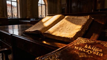 Jak wygląda księga wieczysta? Kluczowe informacje i porady